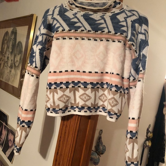 Sweater - Picture 10 of 11